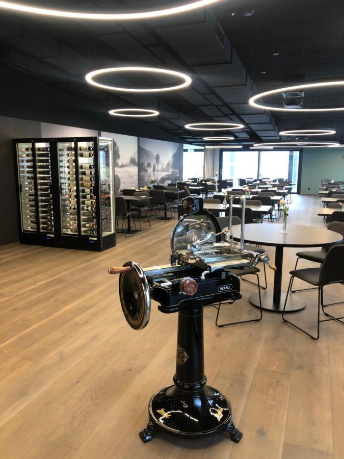 Links Leuk Golfresort Екстериор снимка