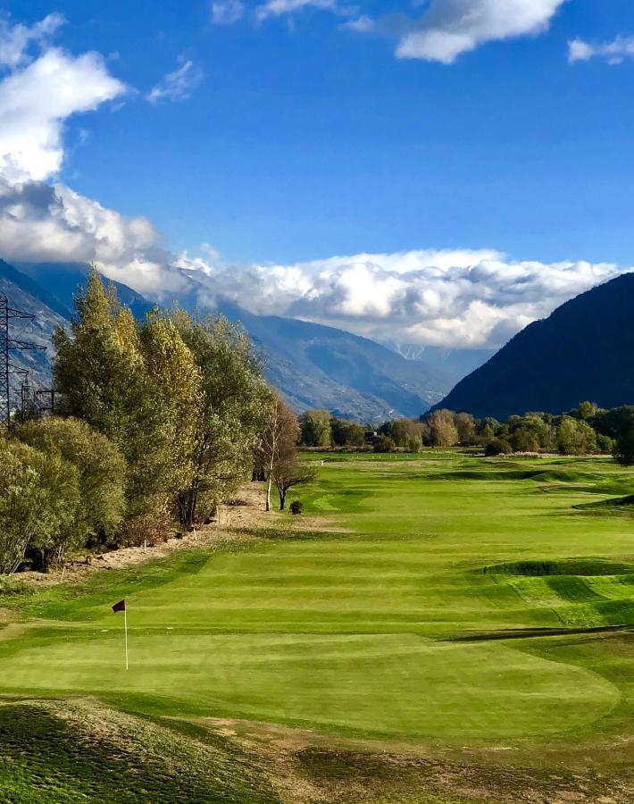 Links Leuk Golfresort Екстериор снимка