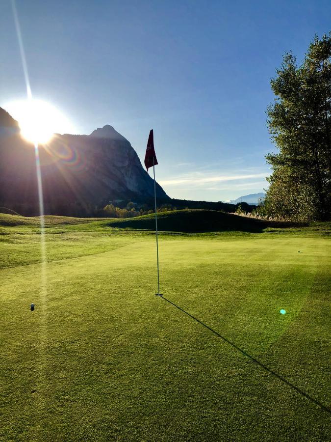 Links Leuk Golfresort Екстериор снимка